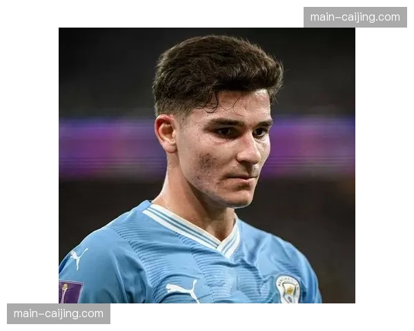 阿尔瓦雷斯评分7.84分位列第四 阿根廷前锋关键战稳定体现价值 阿尔瓦雷斯评分7.84分位列第四 阿根廷前锋关键战稳定体现价值